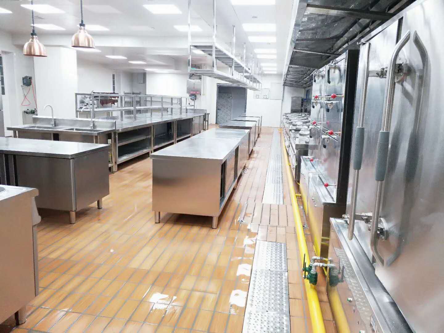 食堂草莓污视频免费下载设备