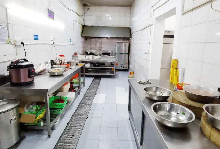 食堂草莓污视频免费下载设备之明沟